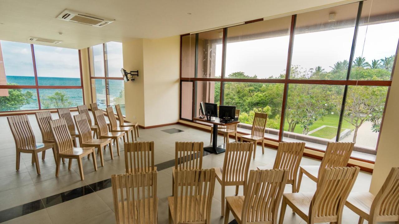 สุริยา รีสอร์ต แอนด์ สปา Hotel แทนกาลเล ภายนอก รูปภาพ