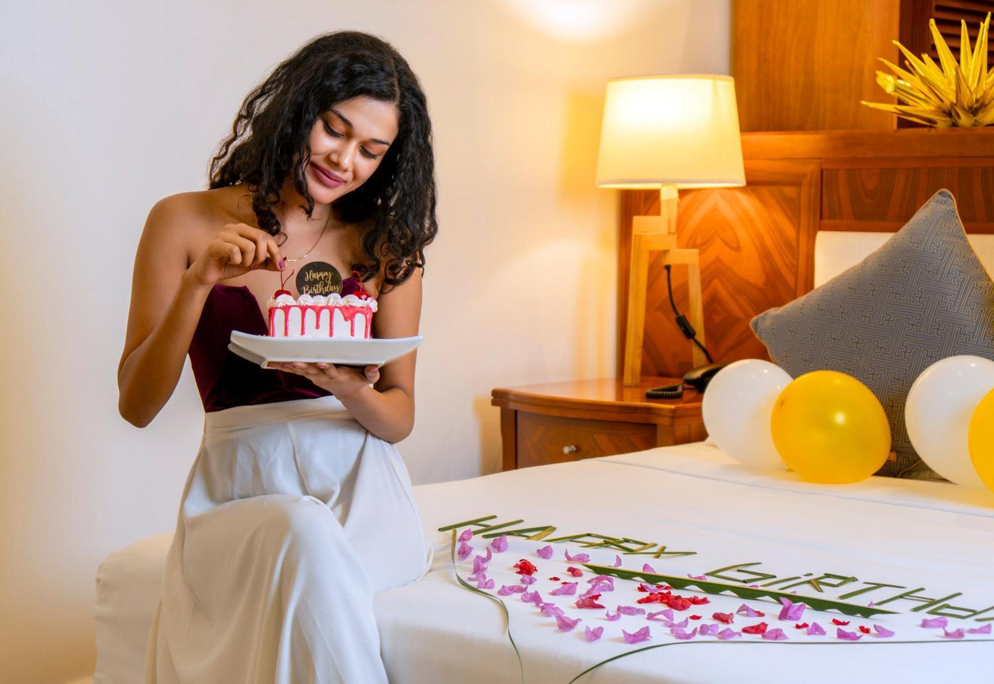 สุริยา รีสอร์ต แอนด์ สปา Hotel แทนกาลเล ภายนอก รูปภาพ