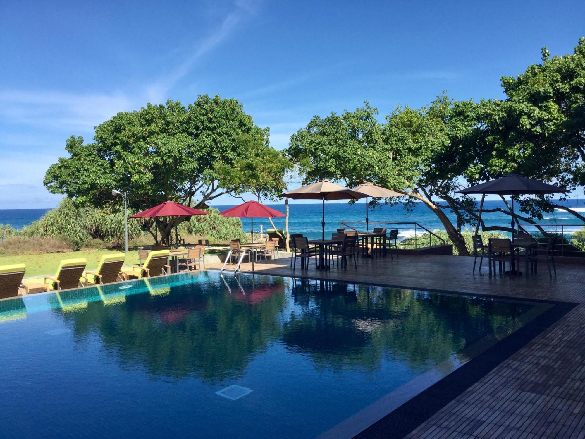 สุริยา รีสอร์ต แอนด์ สปา Hotel แทนกาลเล ภายนอก รูปภาพ