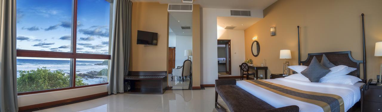 สุริยา รีสอร์ต แอนด์ สปา Hotel แทนกาลเล ภายนอก รูปภาพ